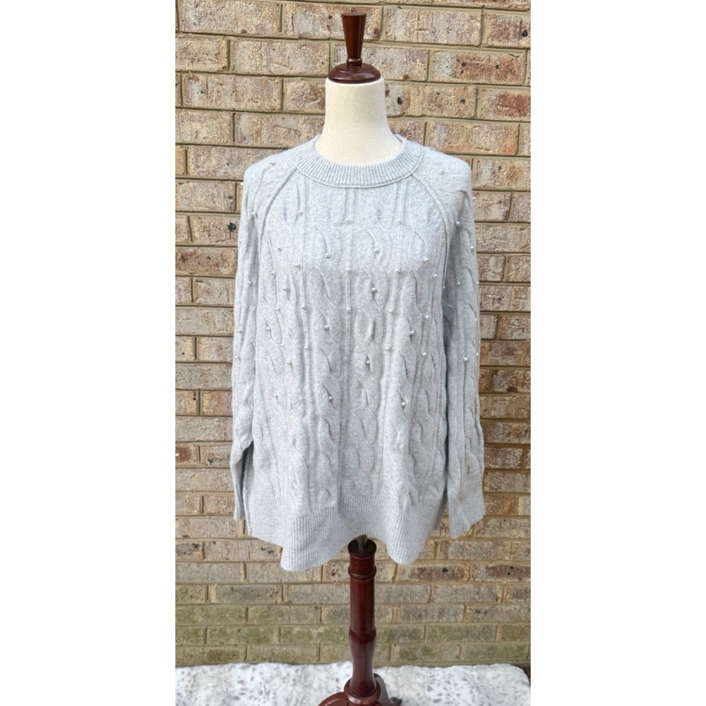 NWT Aerie Gray Unreal Cable Crew Sweater with Pearls - Picture 3 of 9